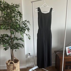 Elegant Black Sleeveless Jumpsuit tie in back